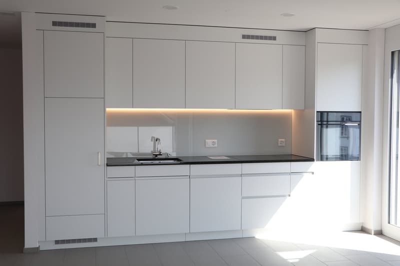 Moderne und helle Wohnung mit Garten (8)