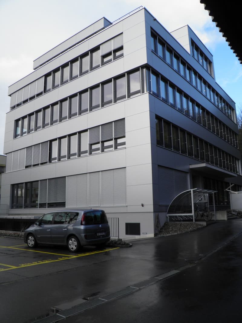 Helles Büro (52 m²) zu vermieten in Dättwil AG – modern, barrierefrei & bestens erschlossen (2)