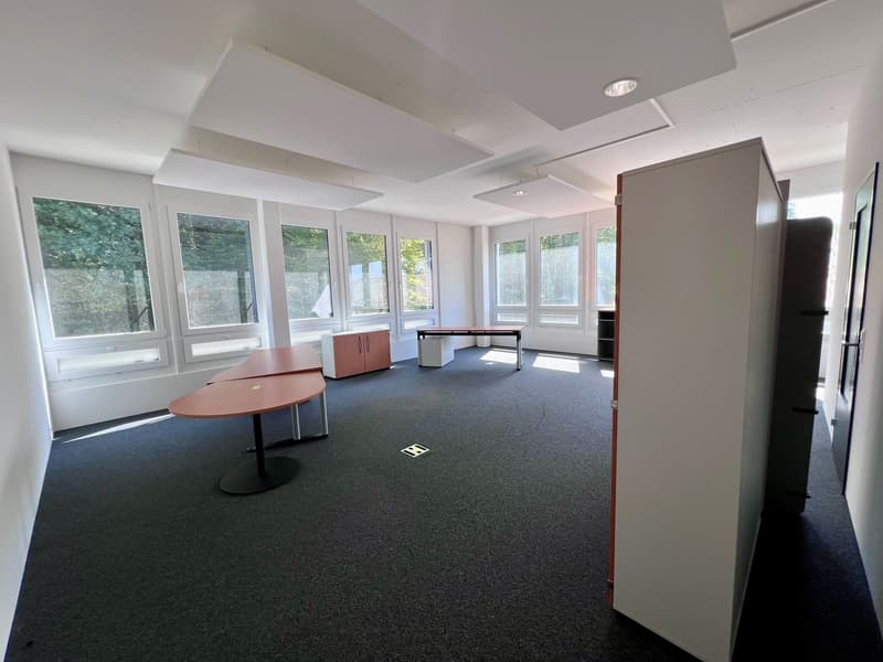 Helles Büro (52 m²) zu vermieten in Dättwil AG – modern, barrierefrei & bestens erschlossen (7)