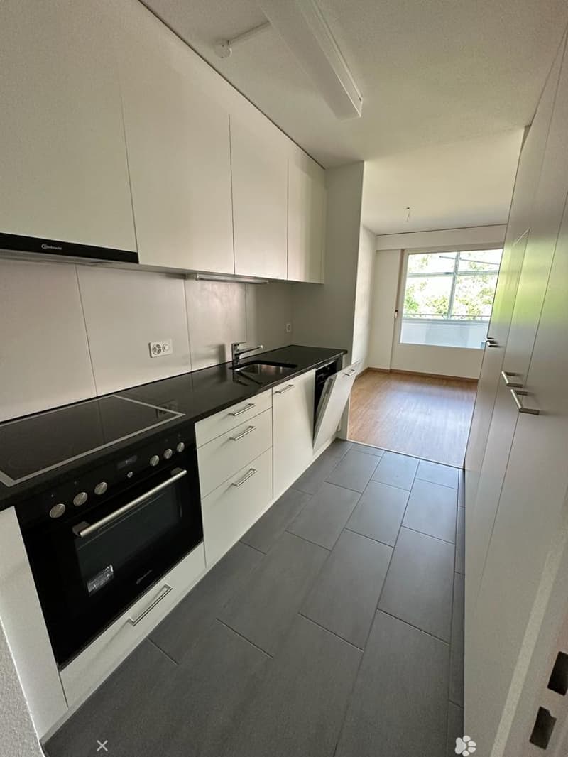 3.5-Zimmerwohnung an ruhiger Lage / Appartement de 3.5 pièces dans un endroit calme (2)