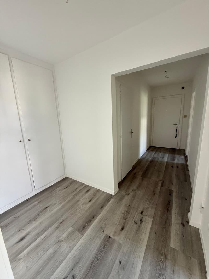 Moderne 3-Zimmerwohnung in Brügg / Appartement moderne de 3 pièces à Brügg (5)