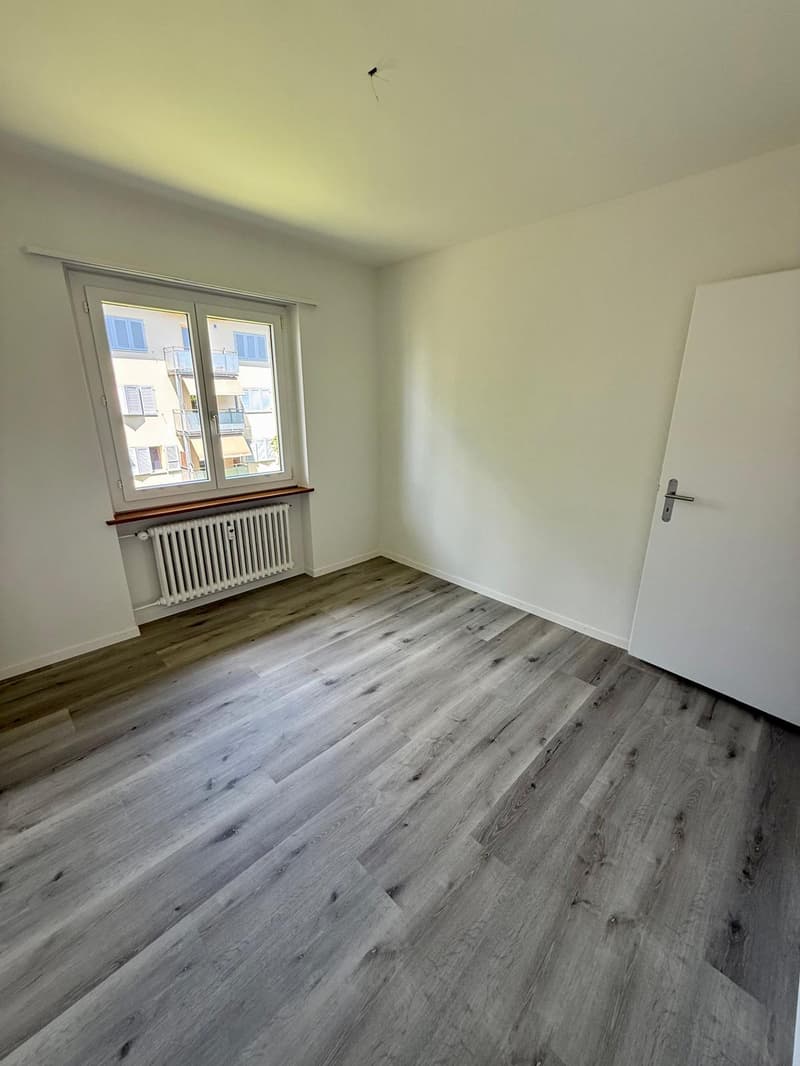 Moderne 3-Zimmerwohnung in Brügg / Appartement moderne de 3 pièces à Brügg (4)