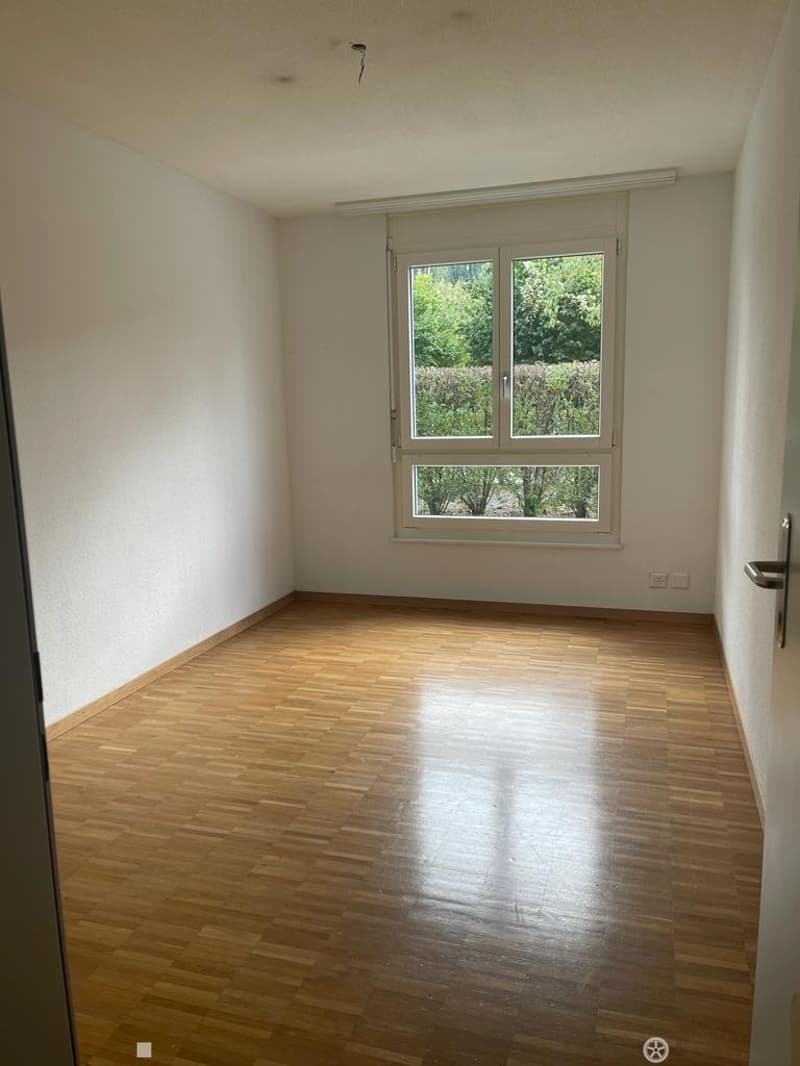 Moderne 3.5-Zimmerwohnung an ruhiger Lage (6)
