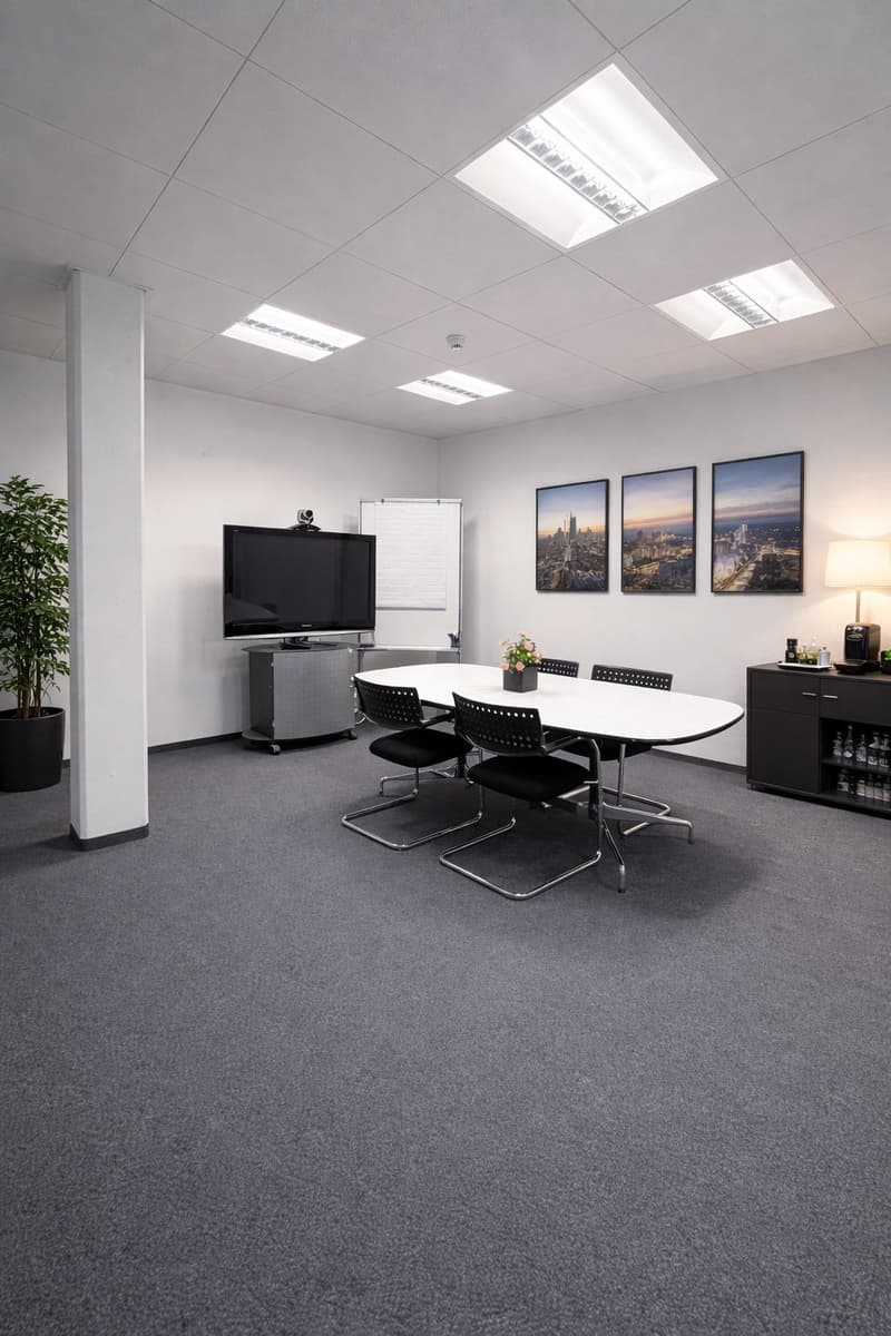 Modernes und helles Büro (inkl. Reinigung, Strom & NK) an Toplage zu vermieten (4)