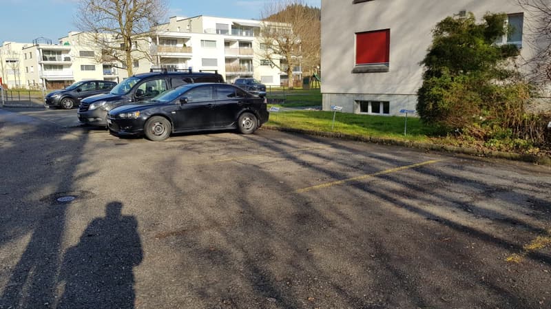 Aussen- und Einstellplätze in Unterkulm (2)