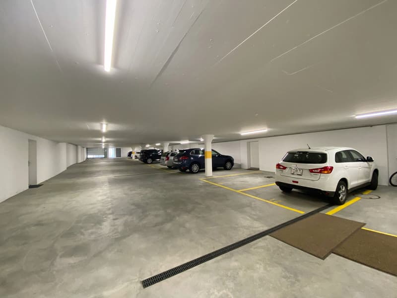 Einstellhallenplatz in Suhr – Sicher, Modern und Zentral (4)