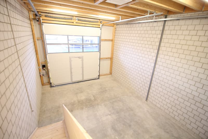 Modern commercial property in Röthenbach Herzogenbuchsee for rent (8)