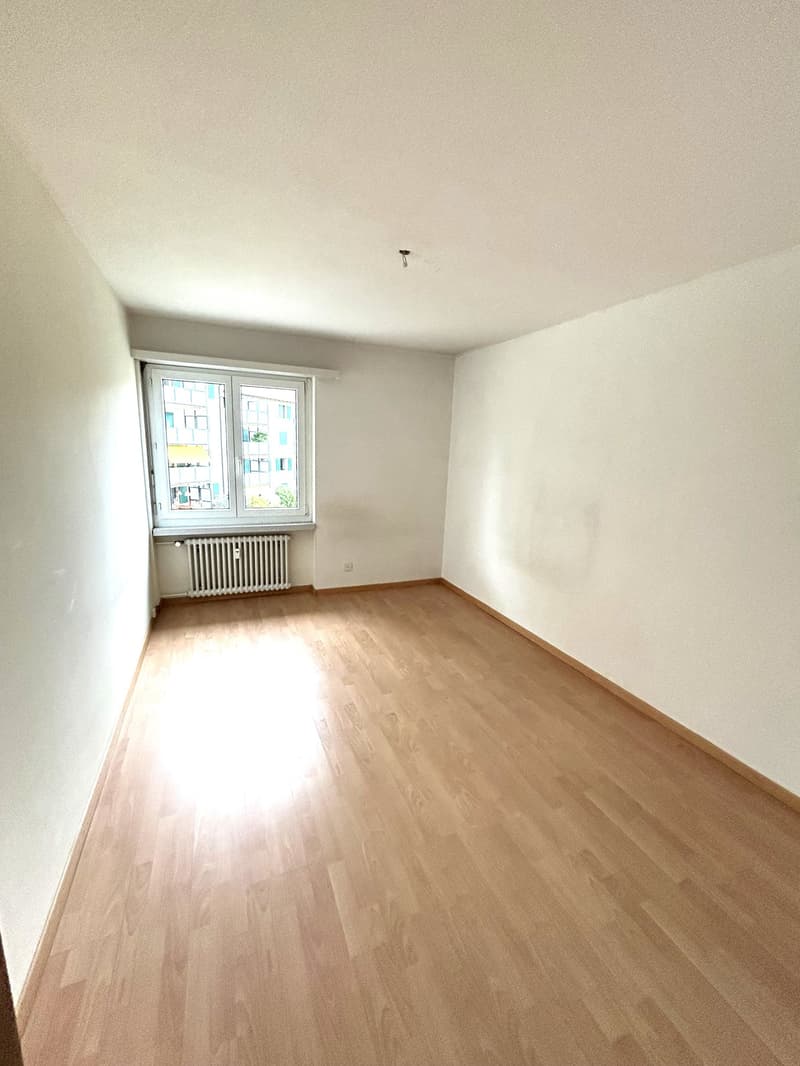 Helle 3.5-Zimmer-Wohnung mit Balkon und schöner Aussicht in St. Gallen (5)
