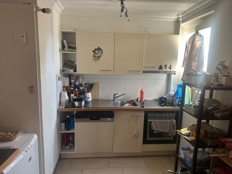 Charmante 2.5-Zimmer-Wohnung mit Balkon im Altbau – Herisau (8)