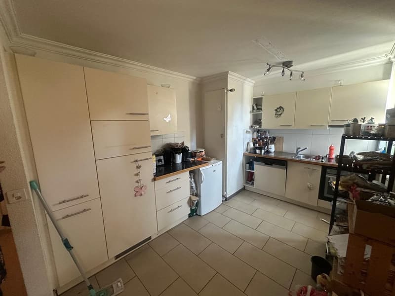 Charmante 2.5-Zimmer-Wohnung mit Balkon im Altbau – Herisau (9)
