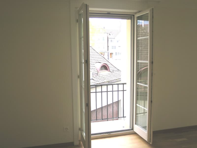 Charmante 2.5-Zimmer-Wohnung mit Balkon im Altbau – Herisau (5)