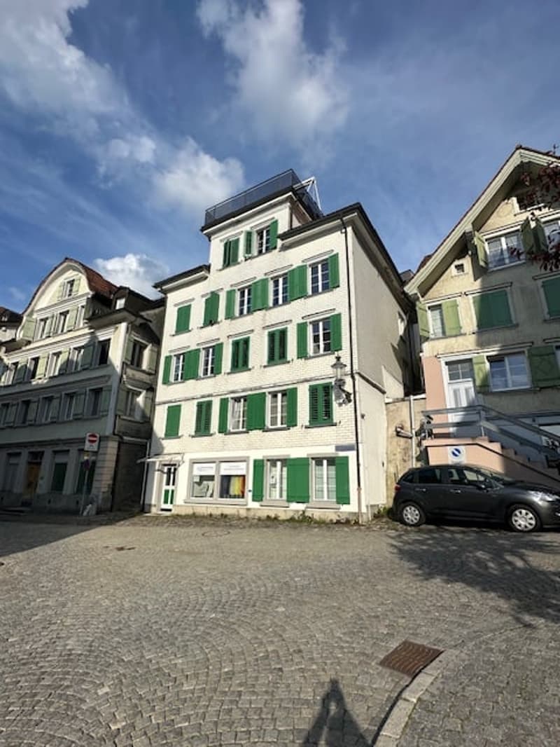 Gemütliche 3-Zimmer-Wohnung im Altbau in Herisau (2)