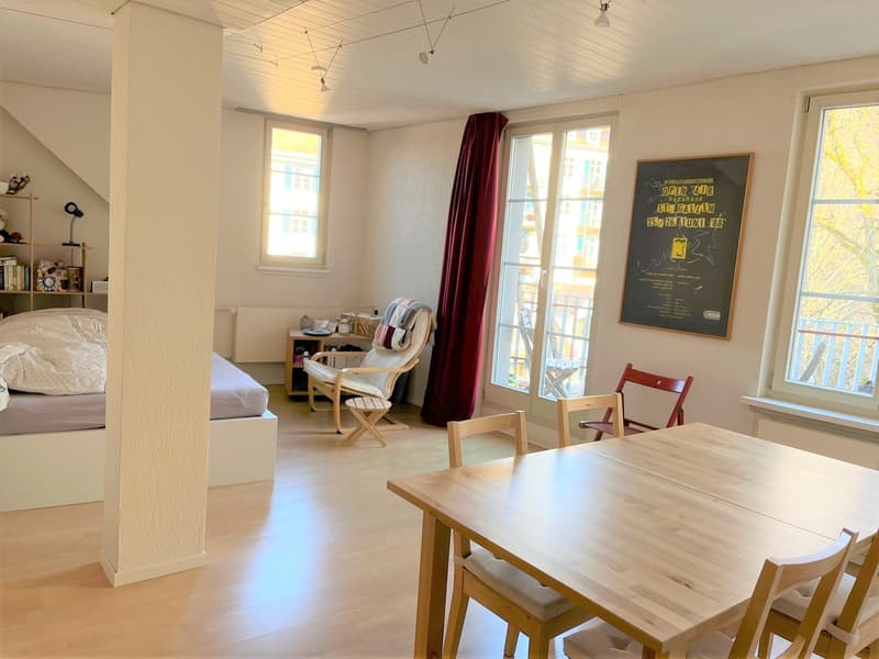 Charmante 1.5-Zimmer-Altbauwohnung mit Balkon in St. Gallen (8)