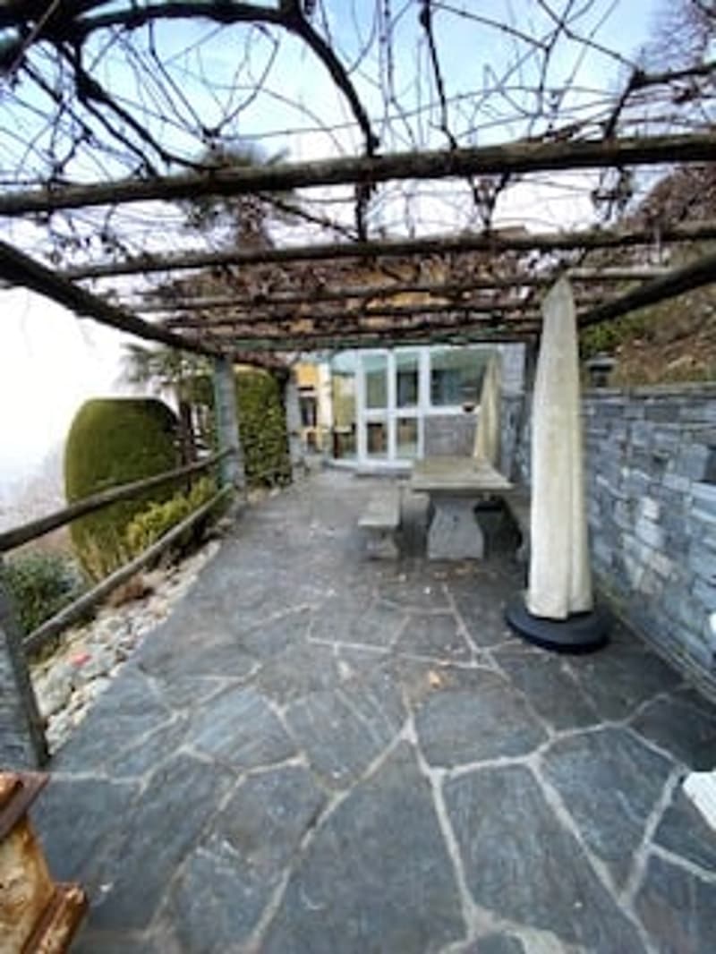 Wohnen an einem paradiesischen Flecken im Tessin mit einer unverbaubaren See& Weitsicht / 2 WOHNSITZ (9)
