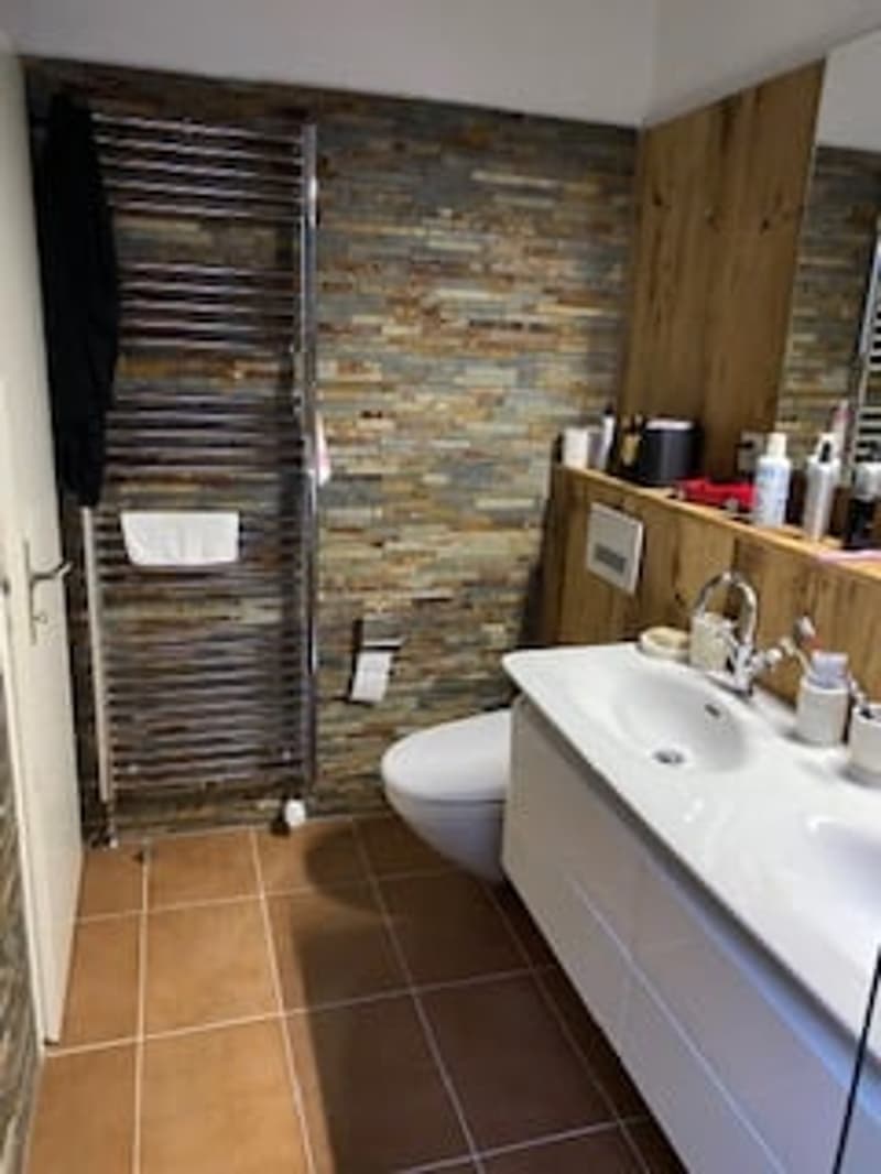 Wohnen an einem paradiesischen Flecken im Tessin mit einer unverbaubaren See& Weitsicht / 2 WOHNSITZ (11)