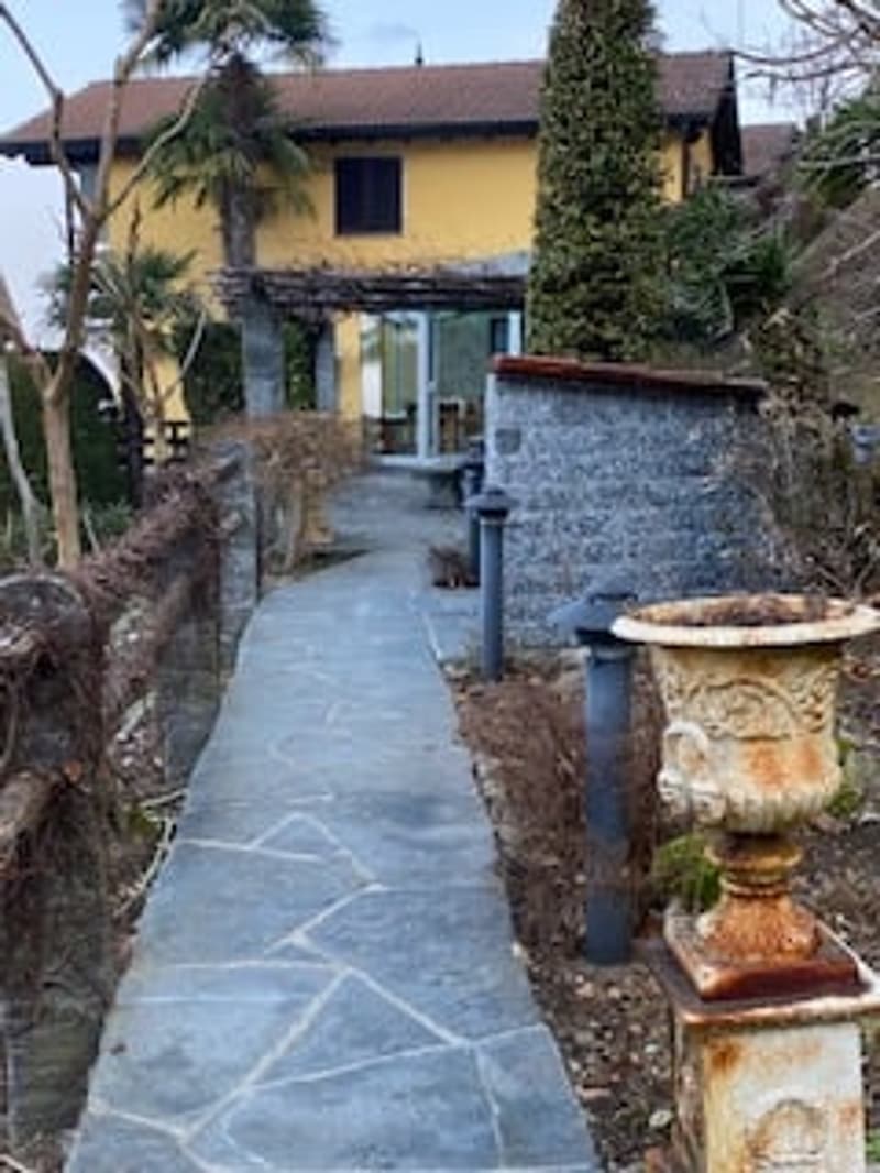 Wohnen an einem paradiesischen Flecken im Tessin mit einer unverbaubaren See& Weitsicht / 2 WOHNSITZ (4)