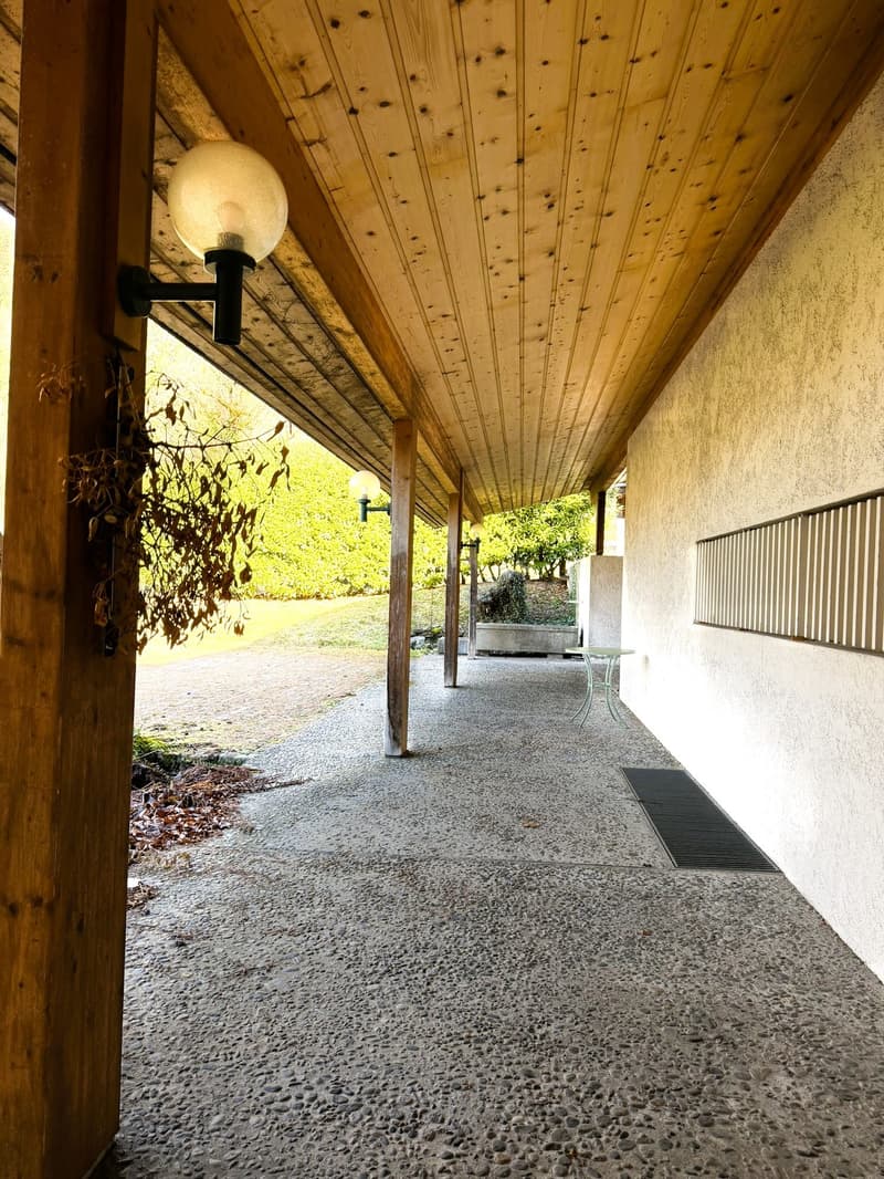 Diskretes Anwesen mit beeindruckender Bergsicht (15)