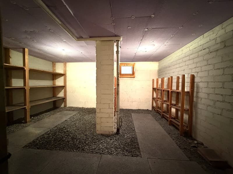 Diskretes Anwesen mit beeindruckender Bergsicht (14)