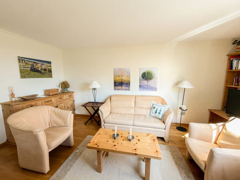 Helle 3-Zimmer-Wohnung mit Balkon und schöner Aussicht in Vulpera (4)