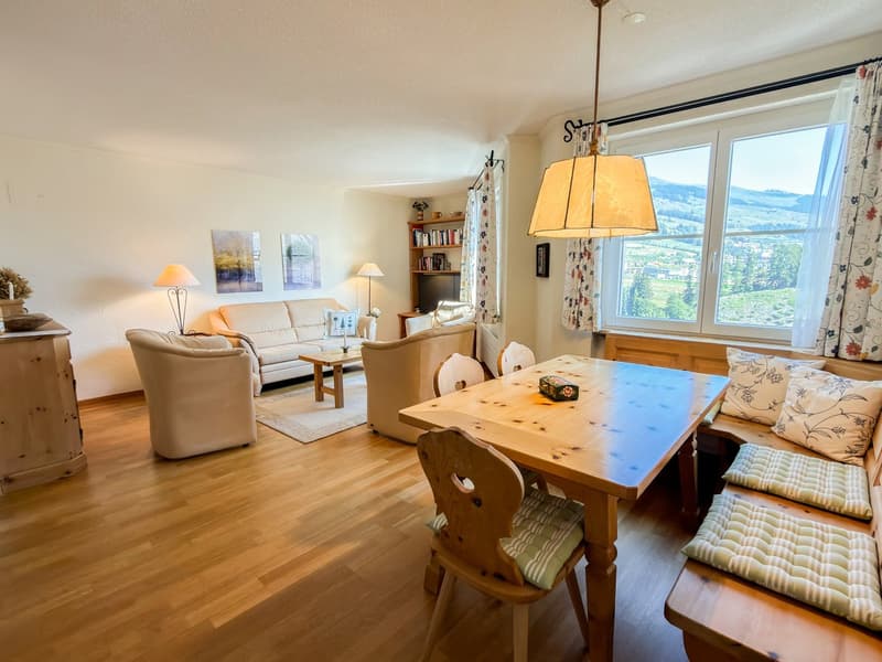 Helle 3-Zimmer-Wohnung mit Balkon und schöner Aussicht in Vulpera (7)