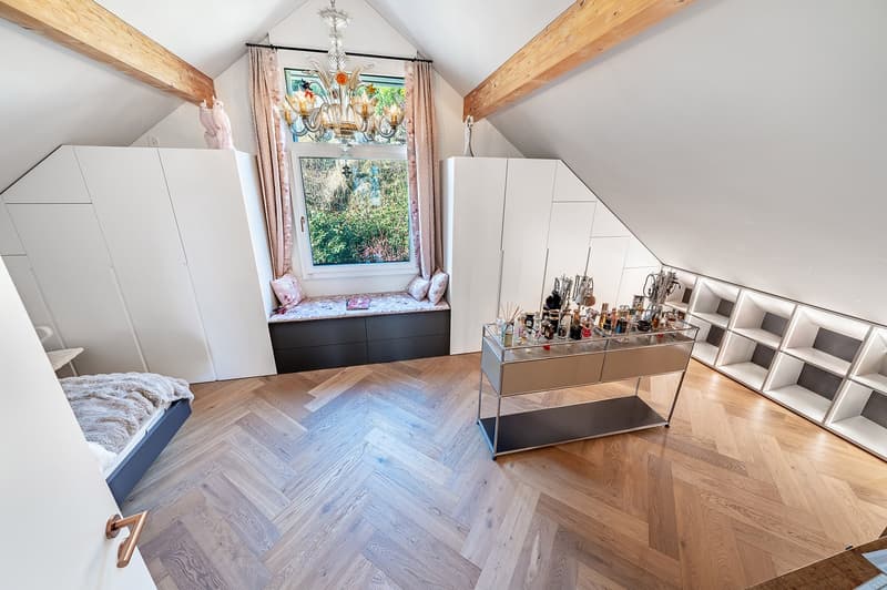 6.5-Zi-Einfamilienhaus mit Seesicht und Alpenpanorama (9)