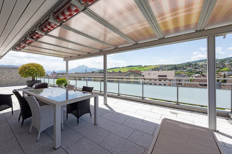 Exklusive 4.5‑Zimmer-Attikawohnung mit traumhafter Panorama-Aussicht (6)