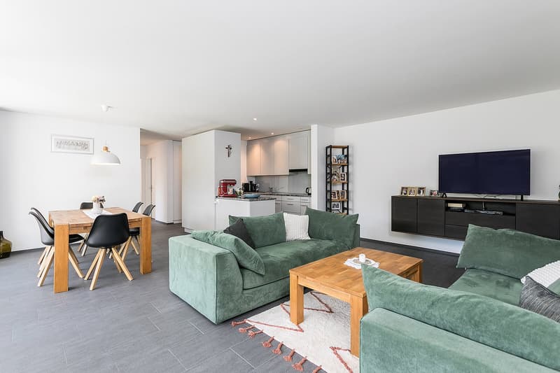 Attraktive 3.5-Zimmer-Wohnung an zentraler Lage in Hagendorn (1)