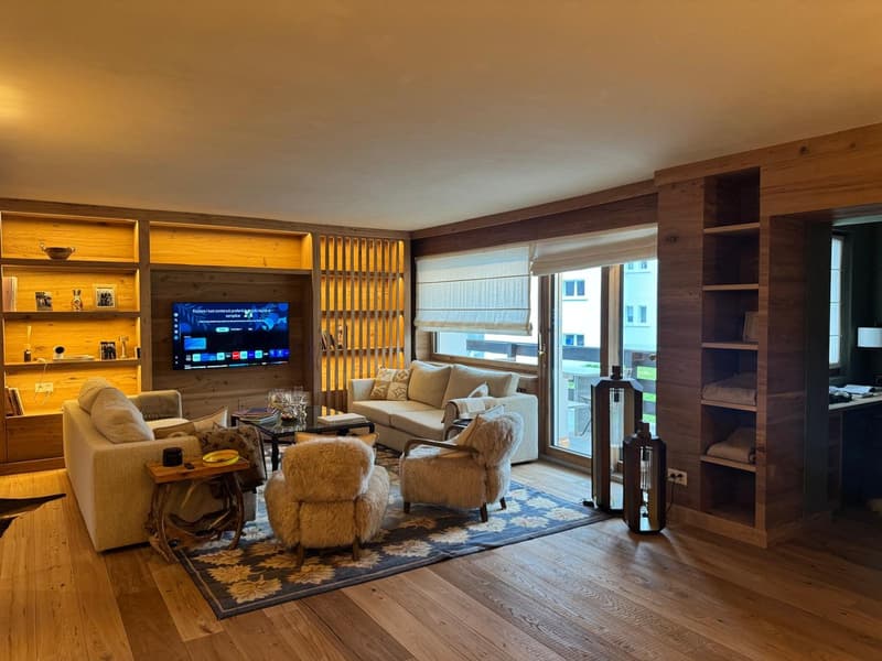Luxurious Retreat: Spacious 180 sqm Flat with Garden, SPA, and Ski Room (2)