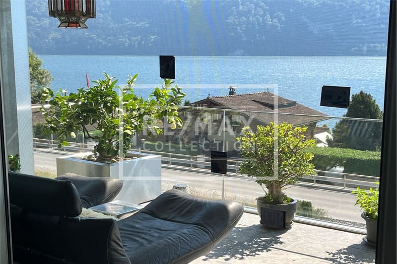 Luxuriöse und offene 2.5-Zimmer-Wohnung mit grossartiger Sicht auf See und Berge in Alpnachstad (1)