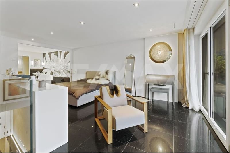Stillvolle, möblierte 2.5-Zimmer-Maisonnette-Miet-Wohnung direkt an der Seepromenade, Brunnen SZ (6)