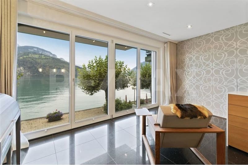 Stillvolle, möblierte 2.5-Zimmer-Maisonnette-Miet-Wohnung direkt an der Seepromenade, Brunnen SZ (3)