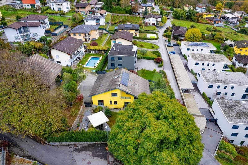 Exklusives Einfamilienhaus an ruhiger Lage bei Bellinzona (4)