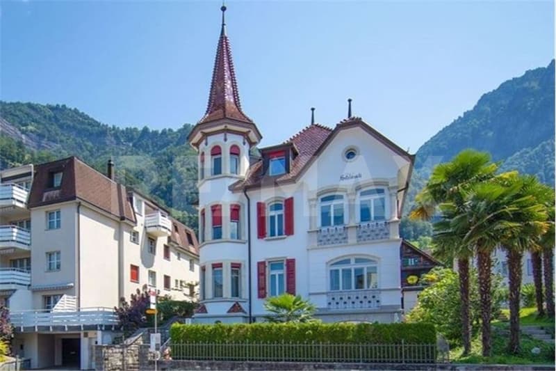 Charmante 3.5-Zimmer-Dachwohnung (keine Weitervermietung möglich) im Schlössli in Vitznau (1)