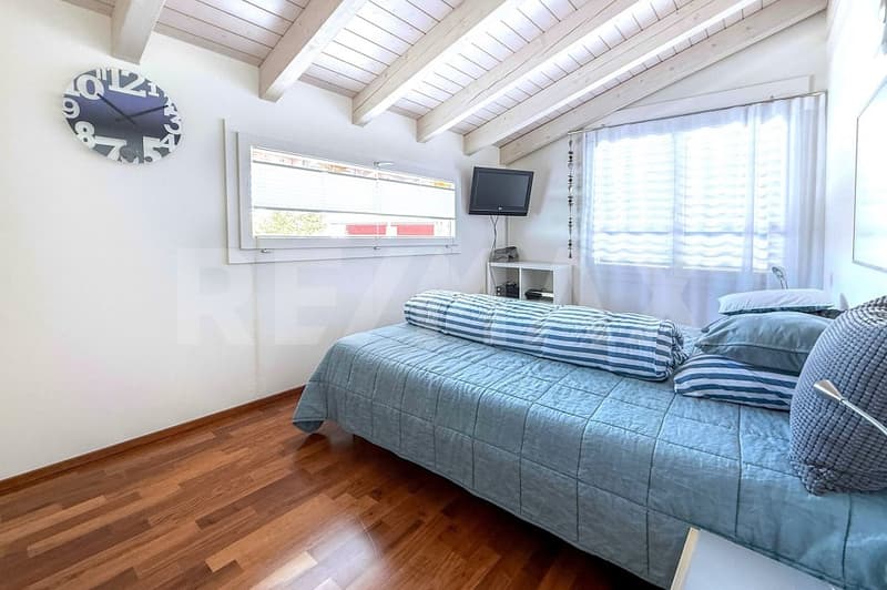 Idyllisches 5.5-Zi.-Doppeleinfamilienhaus auf der Sonnenterrasse Stoos SZ (9)