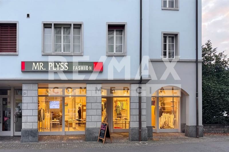 Repräsentatives Ladenlokal an zentraler Lage mit maximaler Sichtbarkeit in Brunnen SZ (10)