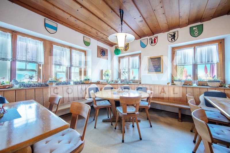Traditioneller Berggasthof mit grosser Sonnenterrasse, am Panoramaweg, Rigi-Scheidegg SZ (7)