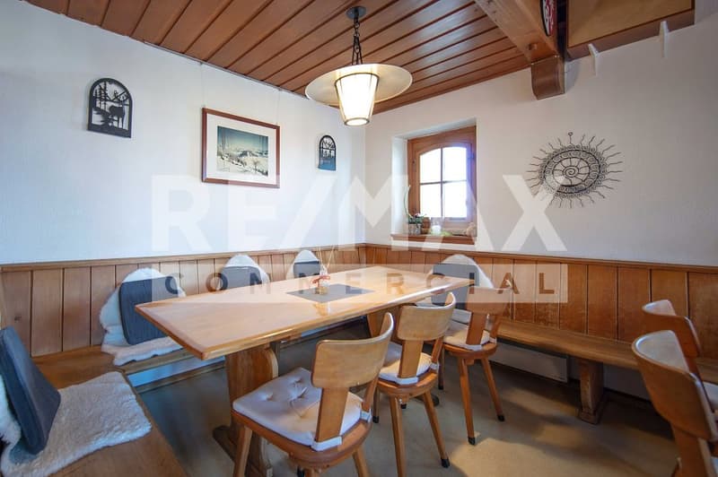 Traditioneller Berggasthof mit grosser Sonnenterrasse, am Panoramaweg, Rigi-Scheidegg SZ (8)