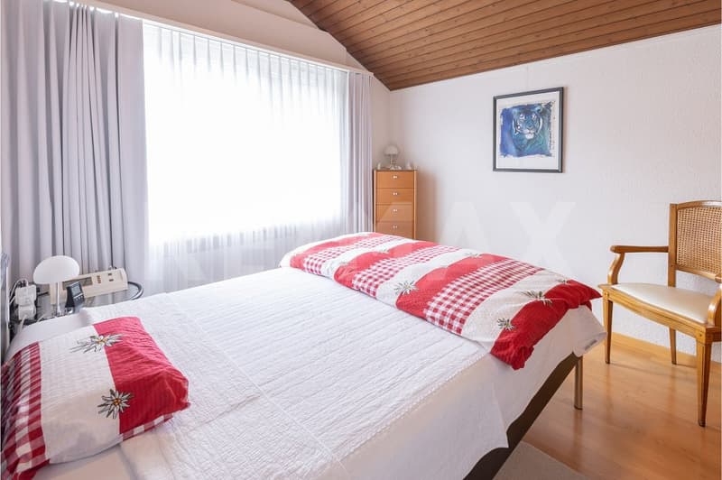 Adlerhorst, 7-Zimmer Villa mit Weitblick, Wintergarden & Indoor-Pool, 220 m² NWF,  Schwyz (SZ) (9)