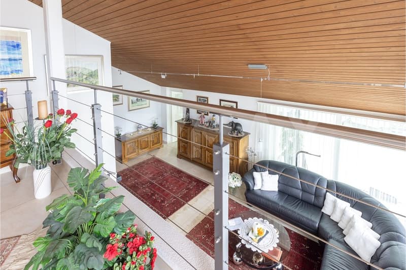 Adlerhorst, 7-Zimmer Villa mit Weitblick, Wintergarden & Indoor-Pool, 220 m² NWF, Schwyz (SZ) (8)