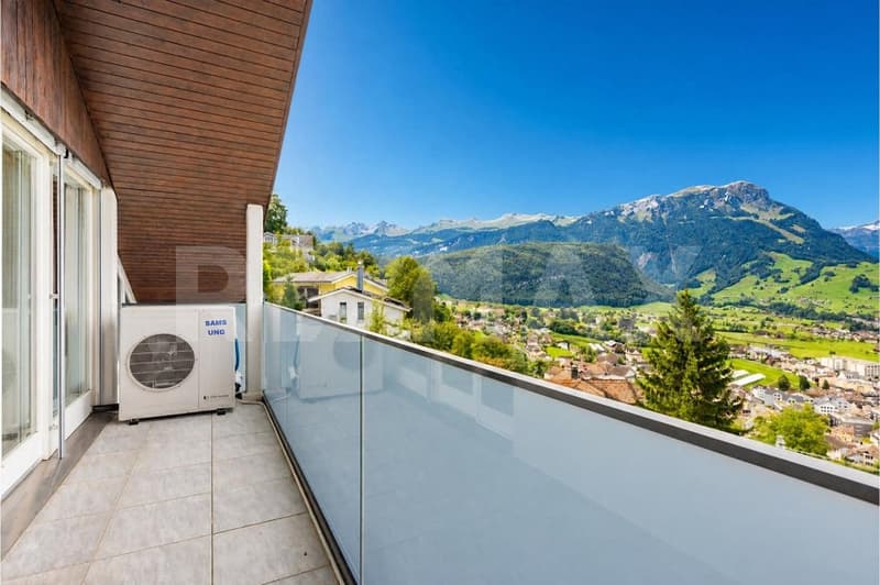Stillvolles 7-Zi EFH mit Weitblick, Wintergarden & Indoor-Pool, 220 m² NWF, Schwyz (SZ) (10)