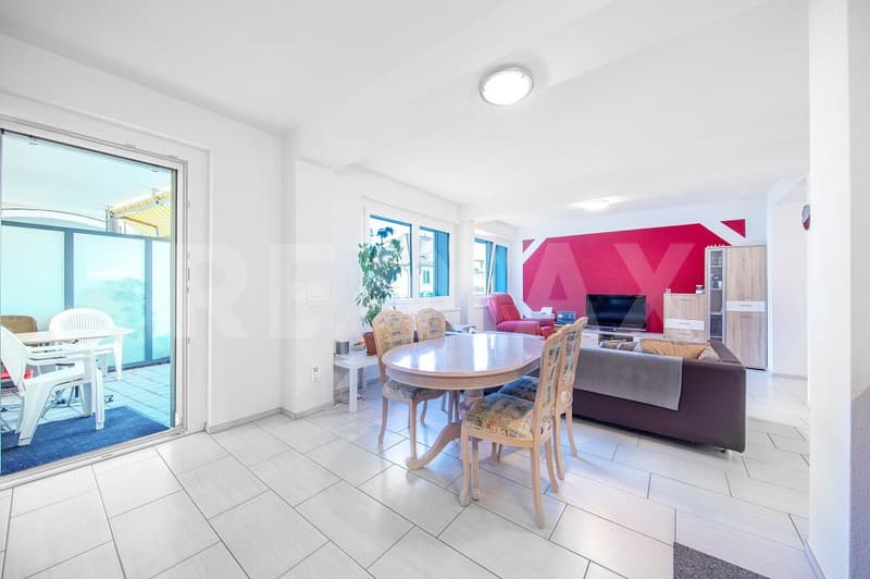 Attraktive, gepflegte 2.5-Zimmer-Wohnung an ruhiger Lage nahe Dorfkern und See, 6442 Gersau SZ (1)
