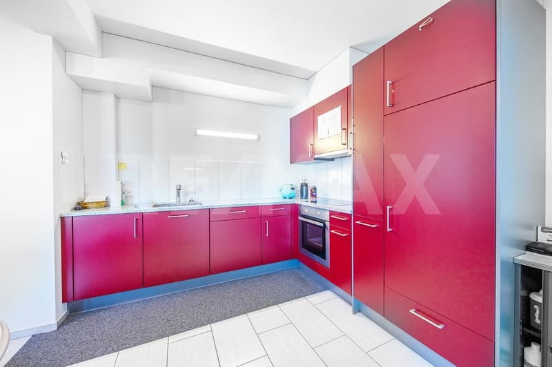 Attraktive, gepflegte 2.5-Zimmer-Wohnung an ruhiger Lage nahe Dorfkern und See, 6442 Gersau SZ (2)