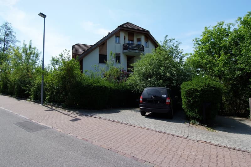 Charmante Dachwohnung mit Cheminée (11)