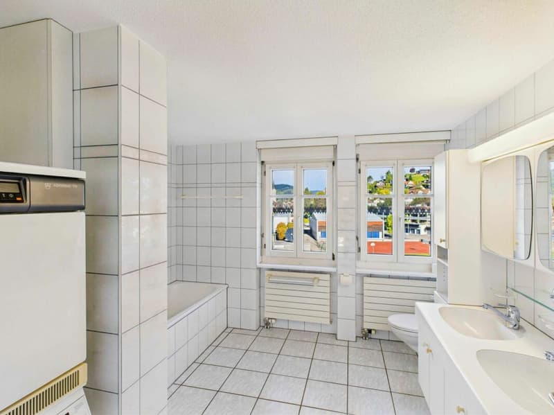 Bad/WC mit Waschmaschine/Tumbler