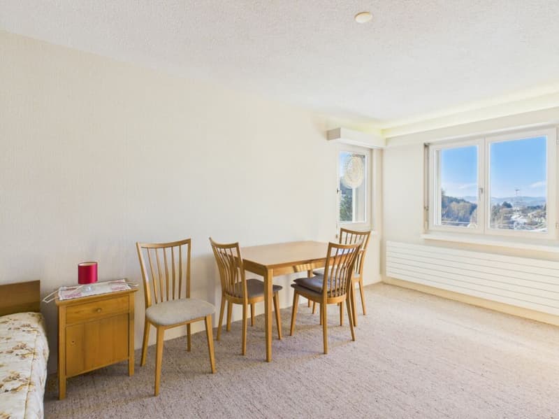 Schlafzimmer mit Balkon Westseite 2.OG
