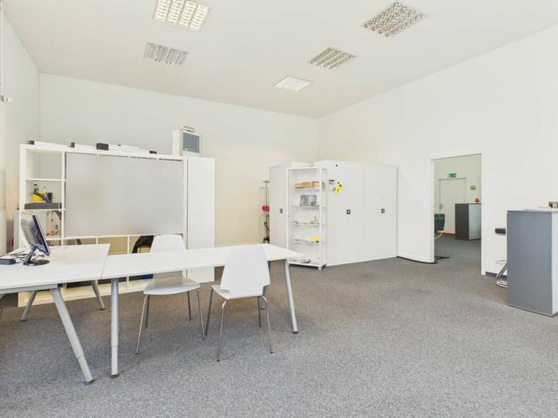 Gewerbefläche in zentralem Gewerbe- und Wohnareal mit 105m2 (7)