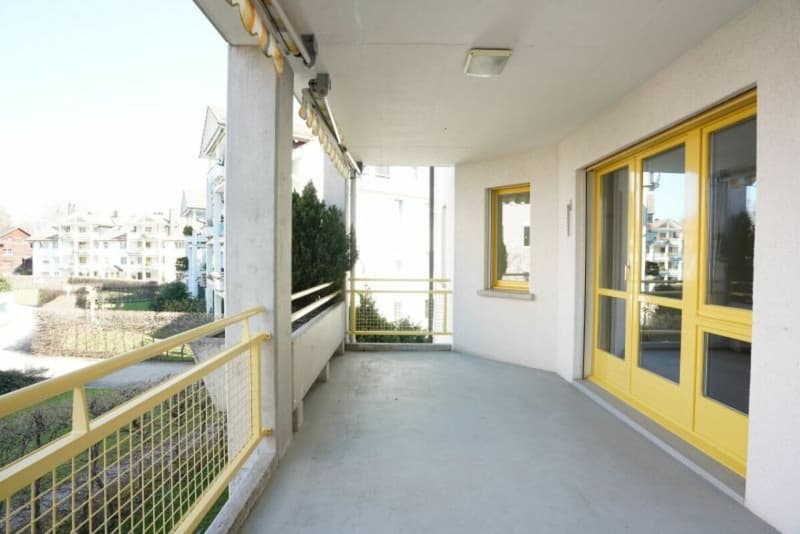 Grosser Balkon bei Wohn- und Elternzimmer