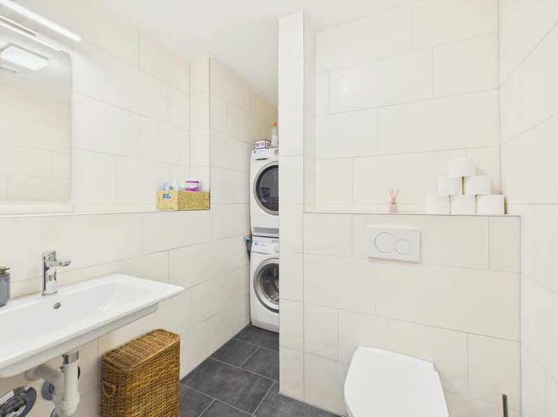 Separates WC mit Waschturm