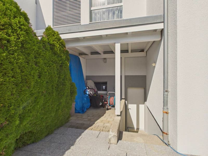 Einfamilienhaus mit atemberaubender Aussicht und Swimmingpool (42)