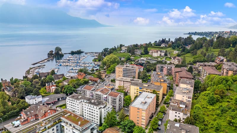 Charmant 3.5 pièces avec un balcon vue sur le lac (9)